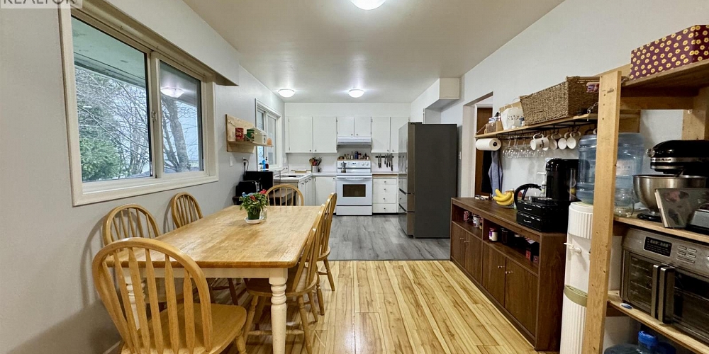 101 CRESTVIEW DRIVE Prince Rupert Photo 12 101 CRESTVIEW DRIVE Prince Rupert Photo 12